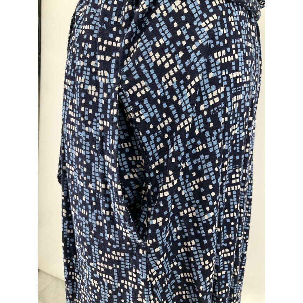 SOMA Size Large sleeveless V-neck sundress Blue/White Mosaic pattern - Picture 7 of 12